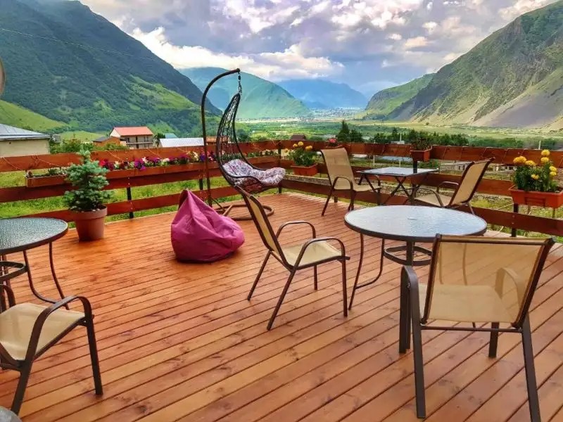 SUNSHINE KAZBEGI