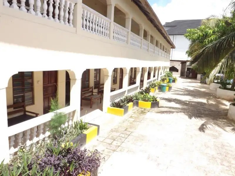 PARADISE BEACH BUNGALOWS
