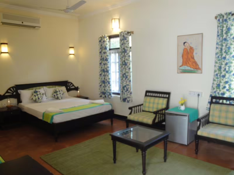 BLOOMING BAY CLIFFTOP BEACH RESORT