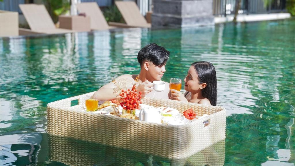 GRAND KUTA HOTEL & RESIDENCE