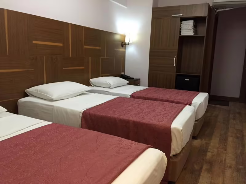 LIBERTY HOTEL LALELI