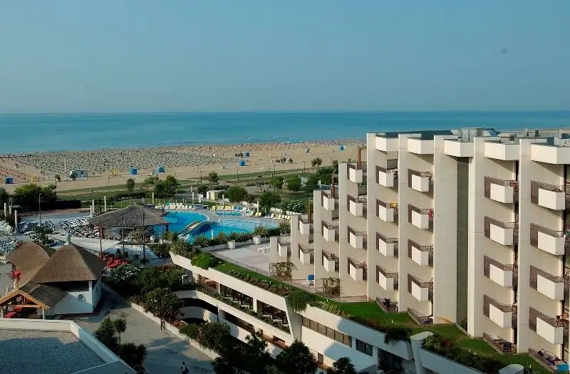 SAVOY BEACH