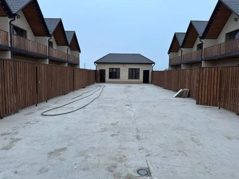 RICH RESORT