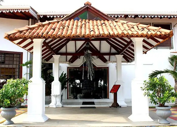 SOUTH BEACH RESORT
