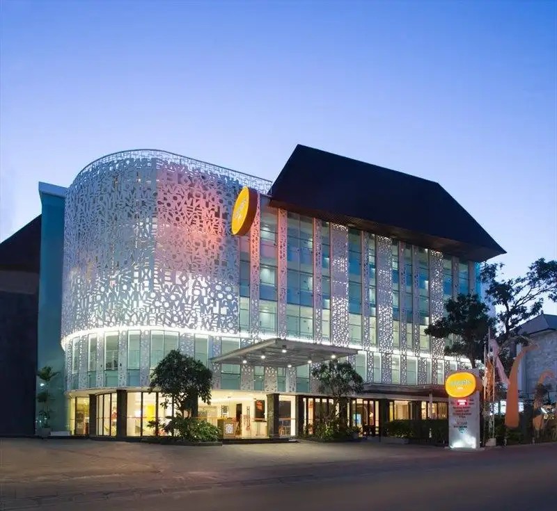 HARRIS HOTEL RAYA KUTA