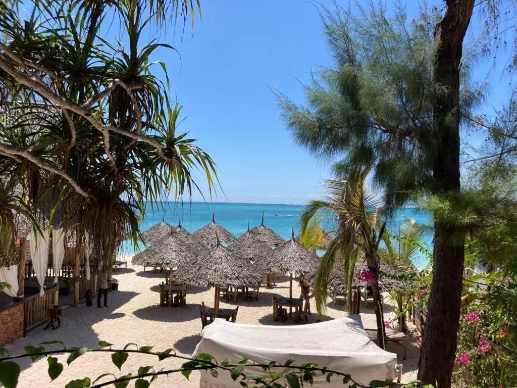 MANO KENDWA BEACH