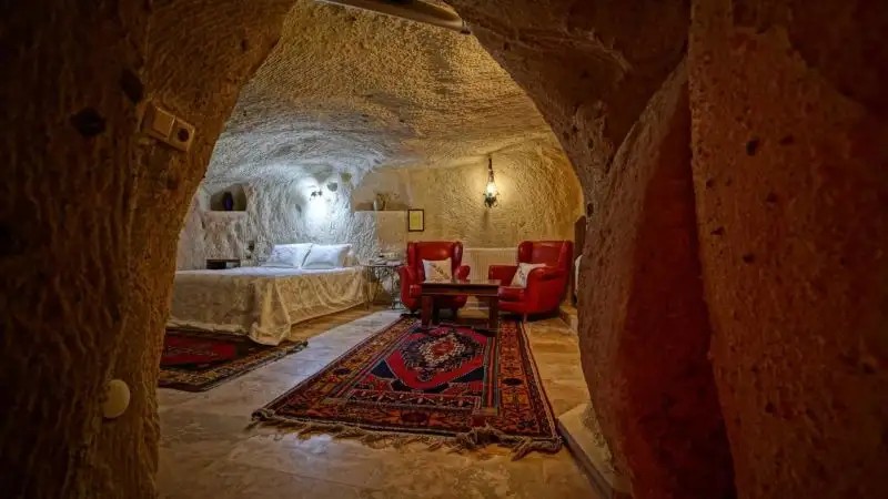 JERVENI CAVE