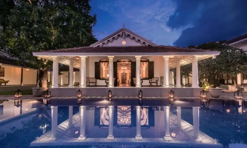 RESIDENCE BY UGA