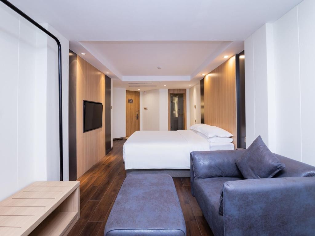 COUNTRY INN & SUITES BY RADISSON