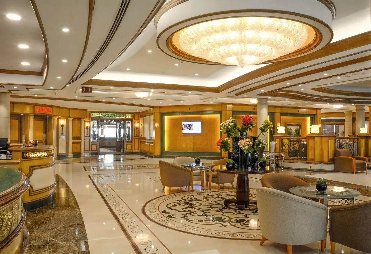 CROWNE PLAZA
