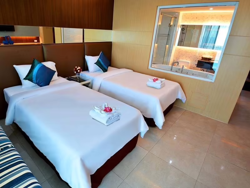 GOLDEN DRAGON BEACH RESORT