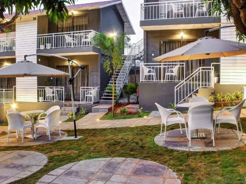 OCEANS 7 ASHVEM (EX. OYO TOWNHOUSE ASHVEM)