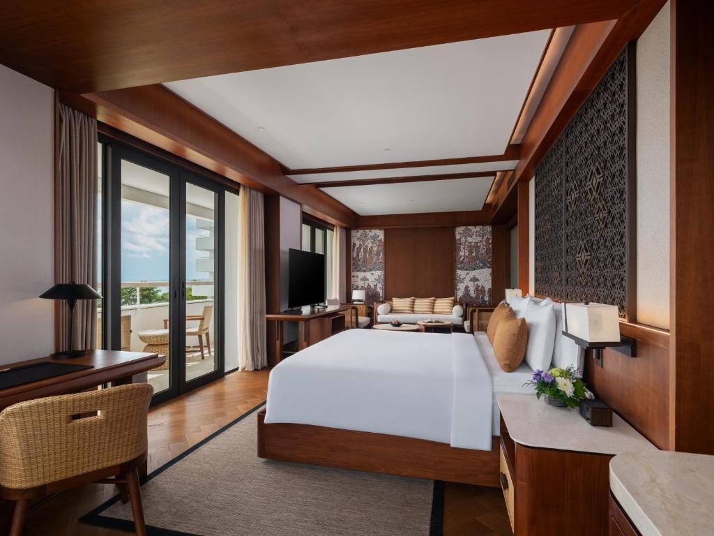 BALI BEACH HOTEL
