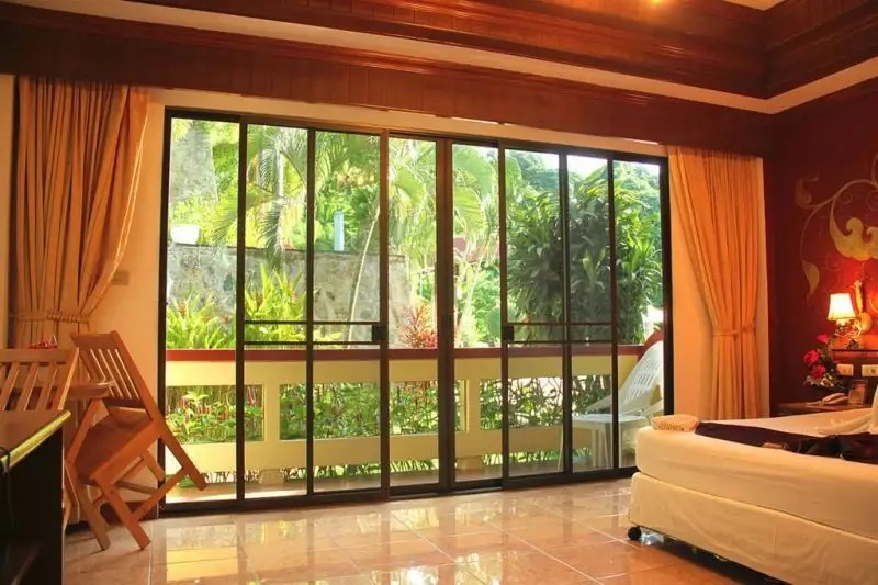 MEMORY KARON RESORT