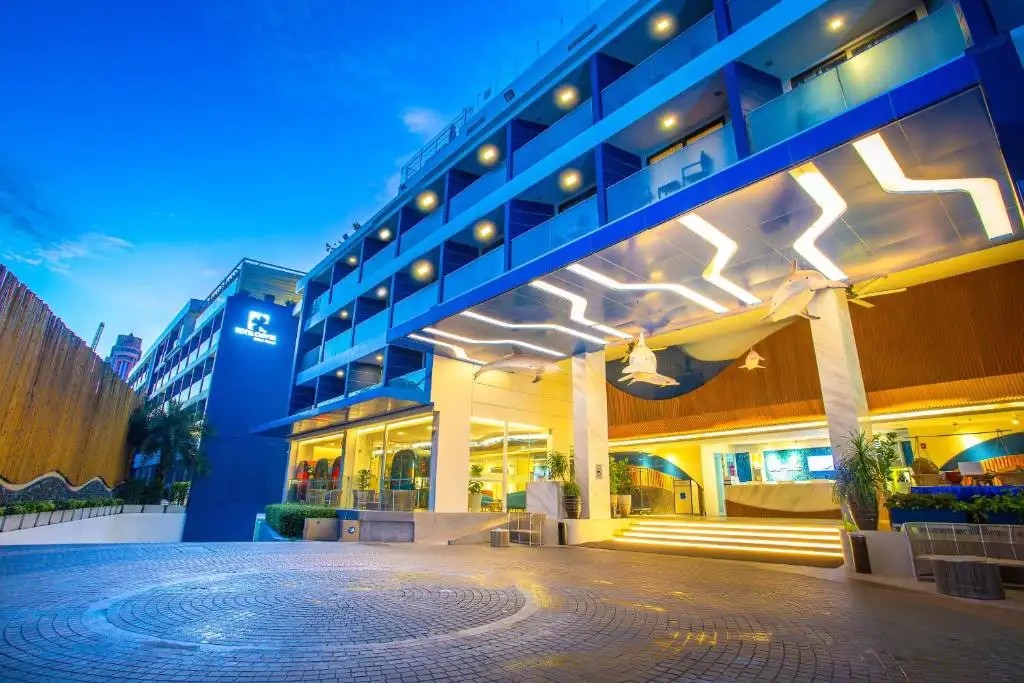 CLOVER HOTEL PATONG (EX. SURF HOTEL PATONG)