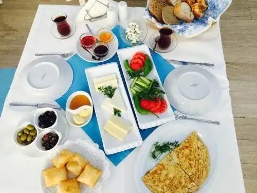 ESMANA OTEL