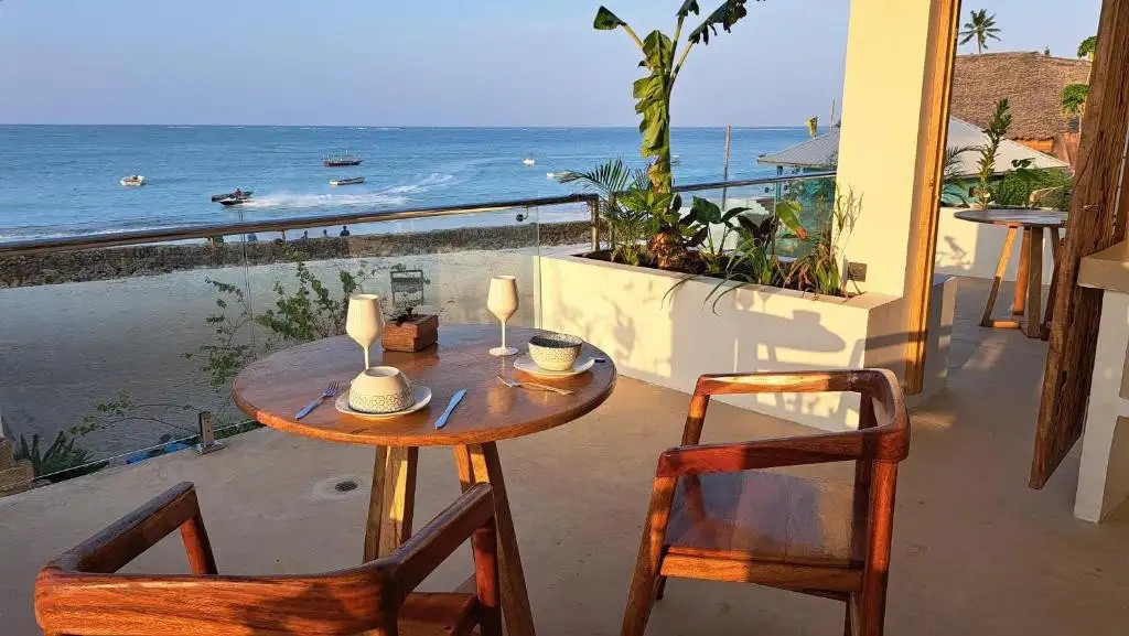 ALUNA BEACH APARTMENTS