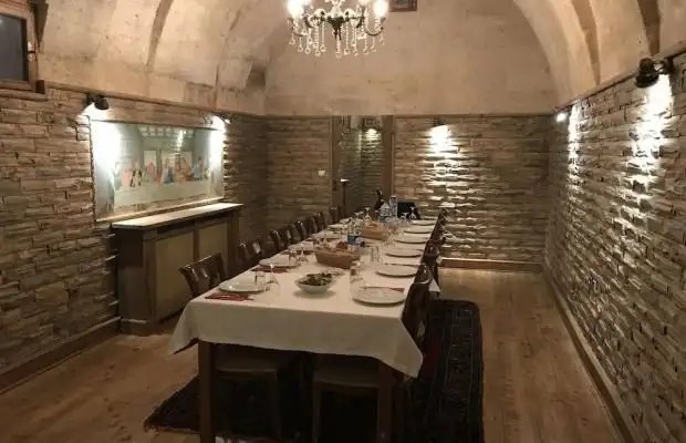 OLD GREEK HOUSE