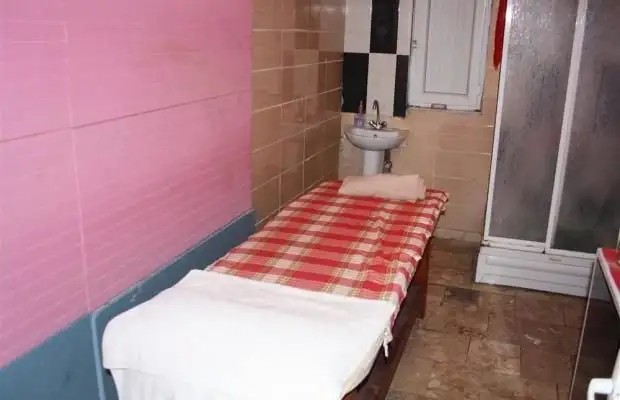 ROZZ HOTEL 1