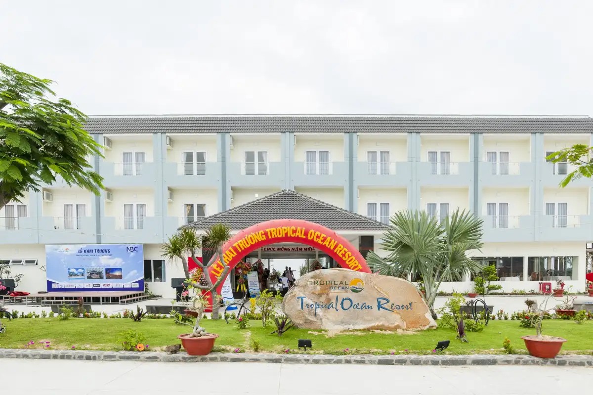 TROPICAL OCEAN RESORT