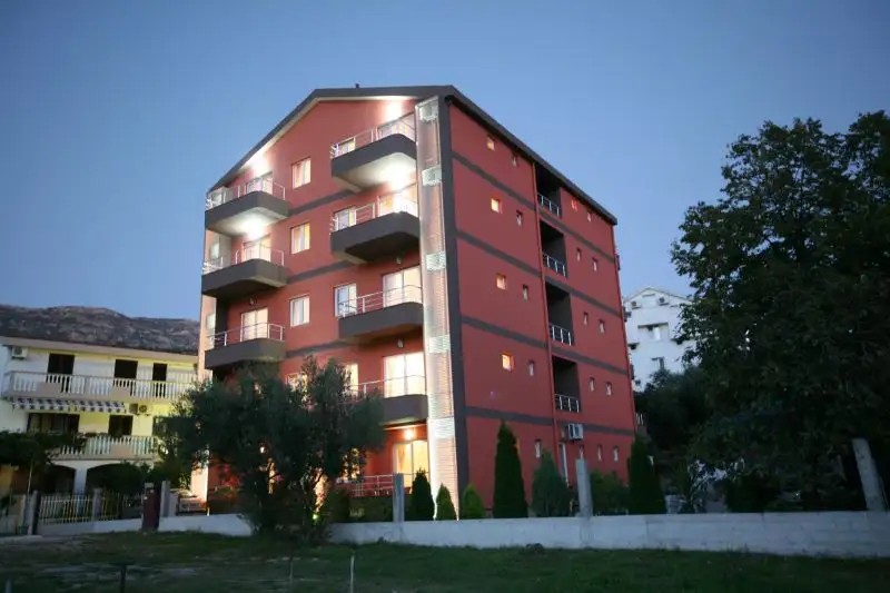 ELENA & MARKO APARTMENTS