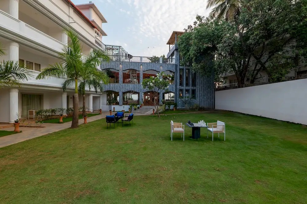 WHITE WHARF BEACH RESORT