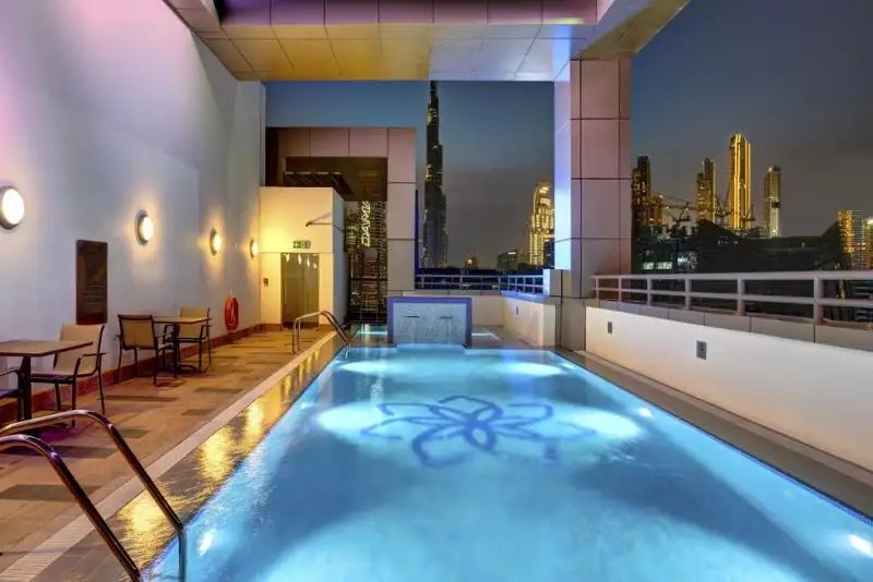 ROYAL CONTINENTAL SUITES BUSINESS BAY