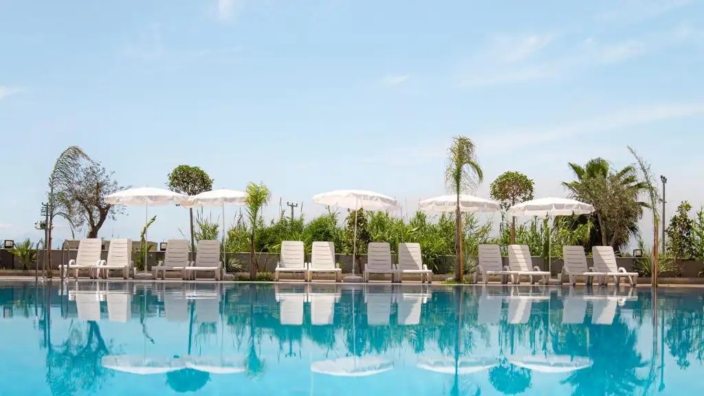 LARISTONE SUITE & SPA