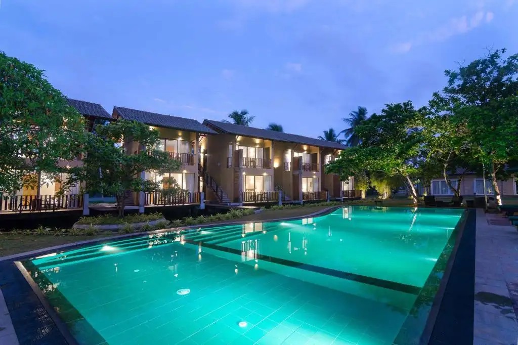 SOUTH LAKE RESORT
