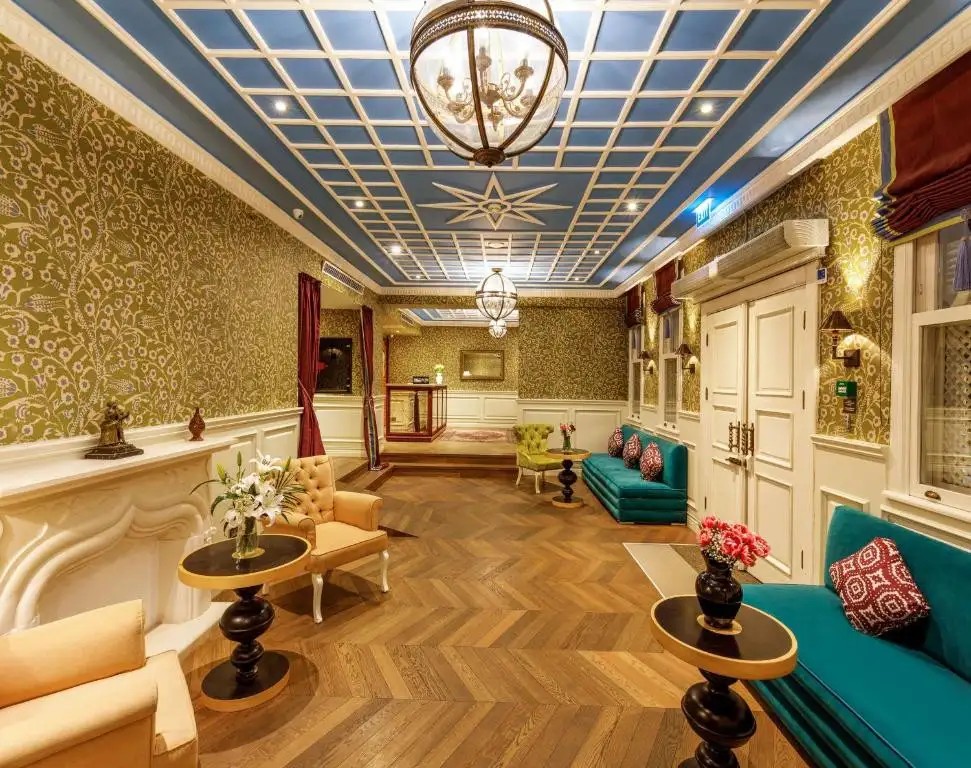 HAGIA SOFIA MANSIONS ISTANBUL CURIO COLLECTION BY HILTON