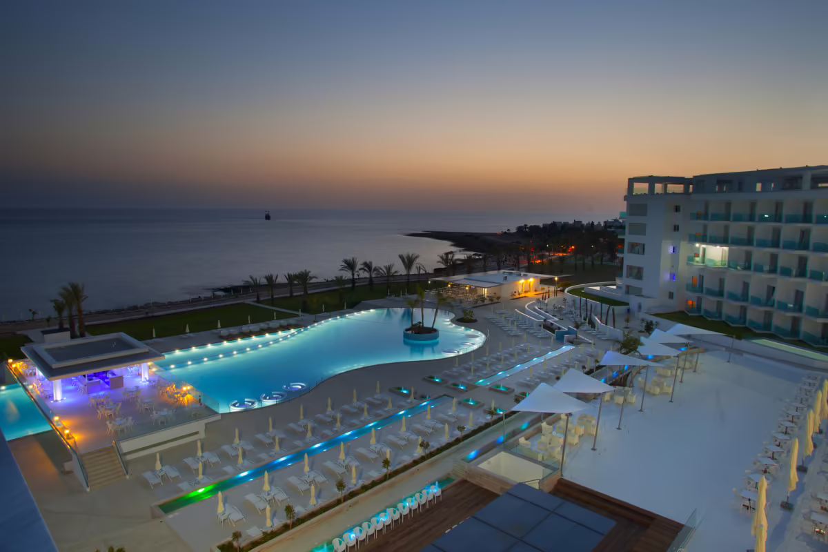 KING EVELTHON HOTEL