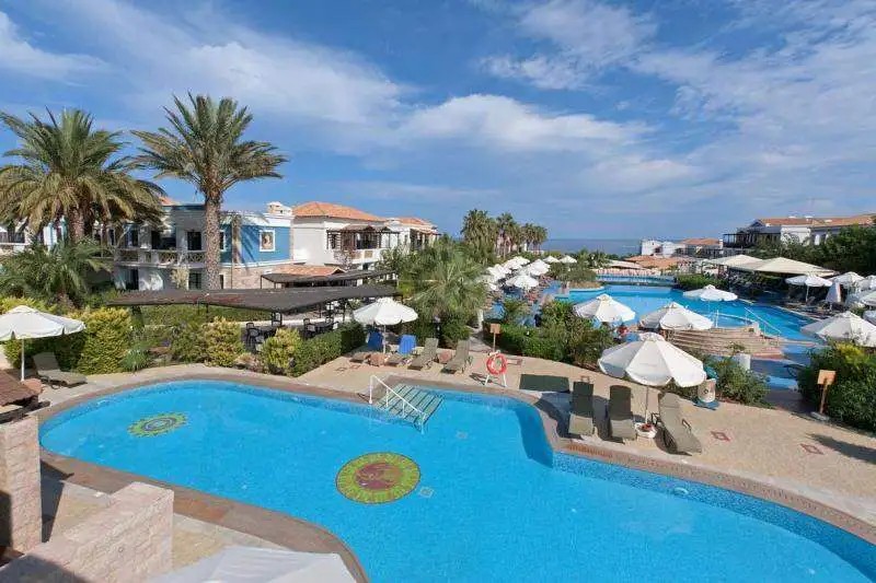 ALDEMAR ROYAL MARE SUITES