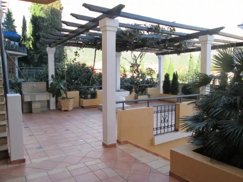 VILLA LJUBANOVIC