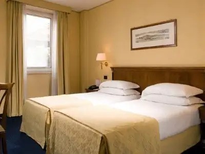 RAMADA NAPLES
