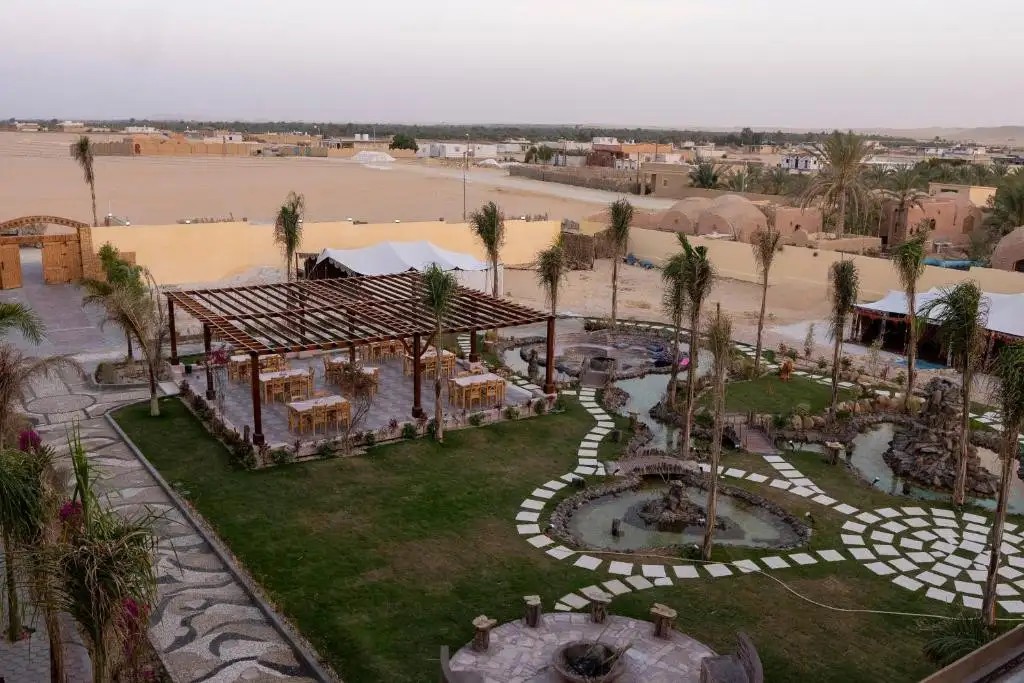 AZAD SIWA