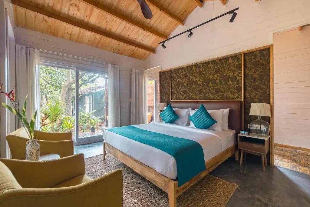 LARISA HOTEL AND RESORT ASHWEM