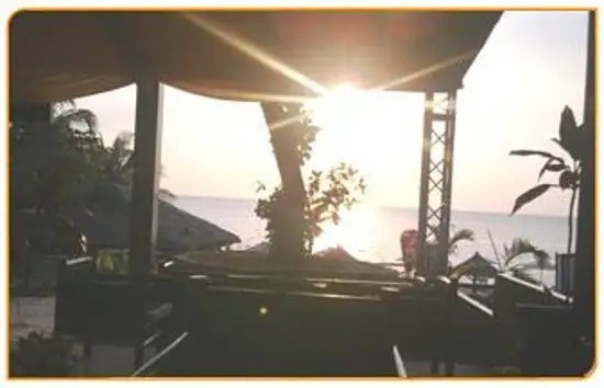 MOON RESORT