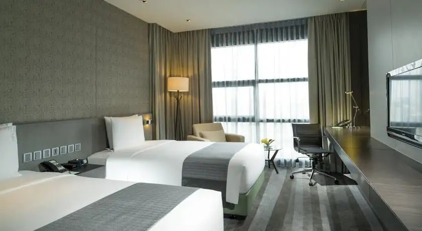 HOLIDAY INN BANGKOK SUKHUMVIT 22