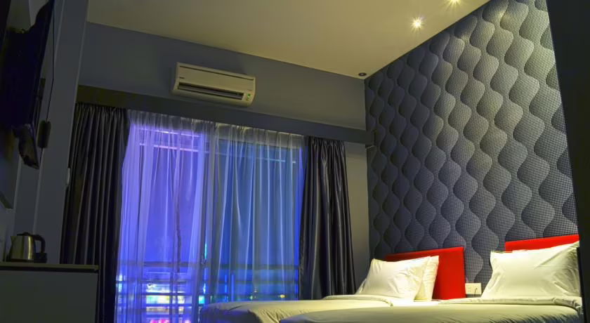 CENANG PLAZA BEACH HOTEL