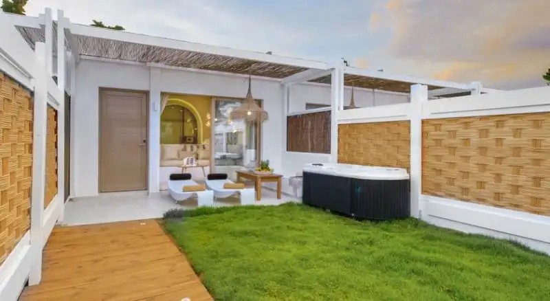 OCEANIS BEACH & SPA RESORT