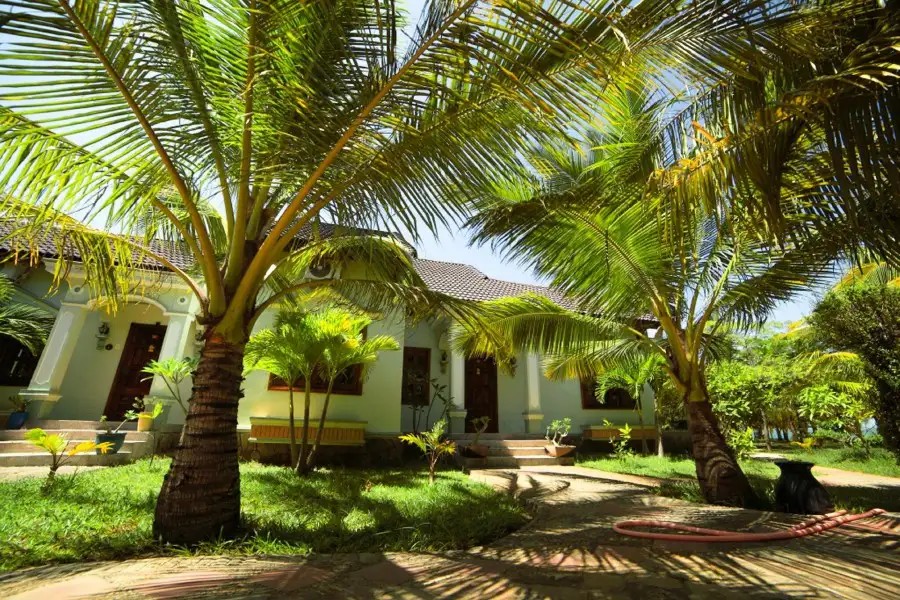 CON GA VANG RESORT (EX. GOLDEN ROOSTER)