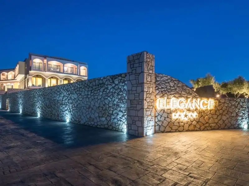 ELEGANCE LUXURY EXECUTIVE SUITES