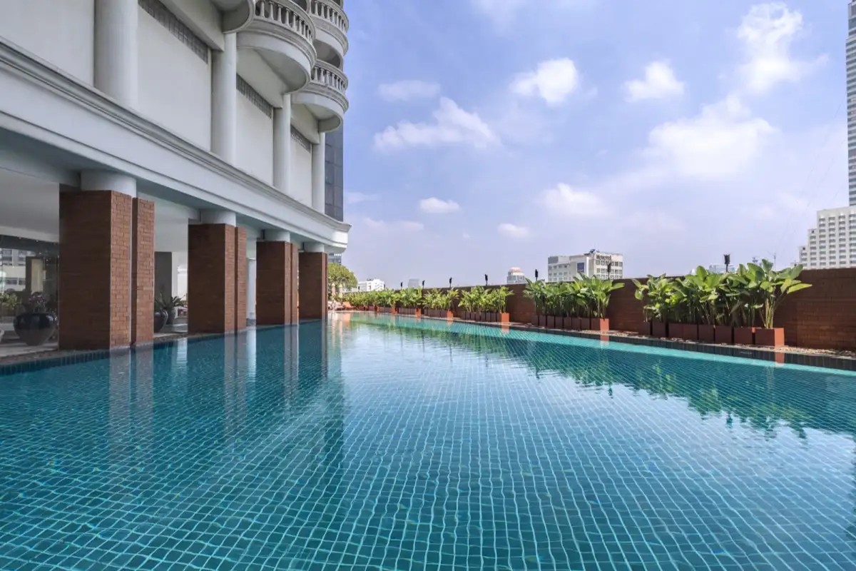 LEBUA AT STATE TOWER