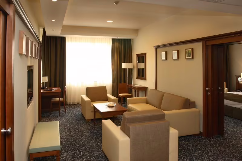 SALIRIS RESORT SPA & KONFERENCIA 