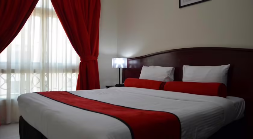 HIGH END HOTEL APARTMENTS LCC