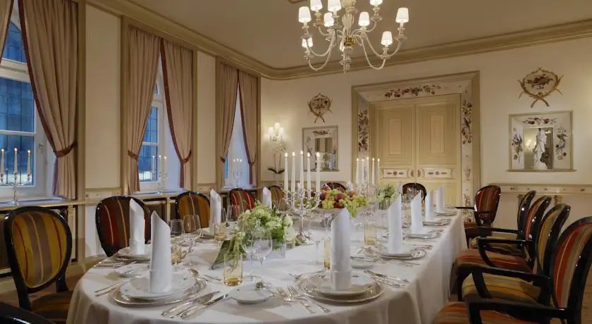 KEMPINSKI VIER JAHRESZEITEN