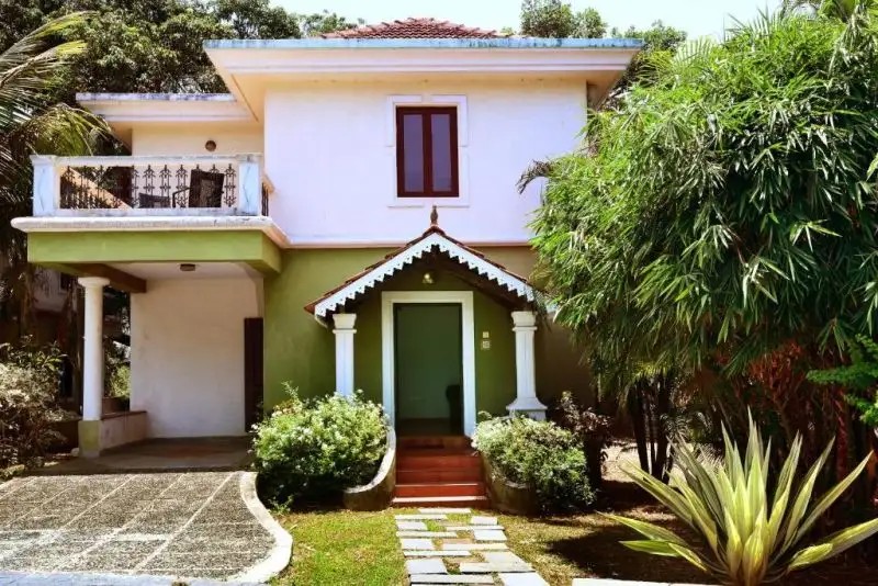 WHITE SQUARE NIRVANA