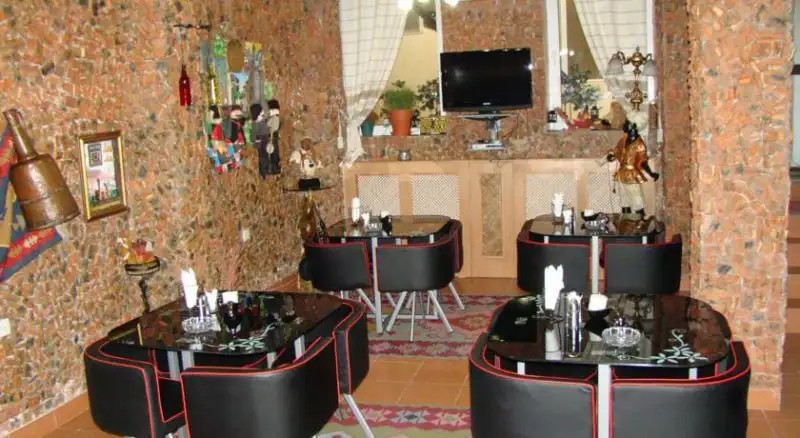 NUR HOTEL 2