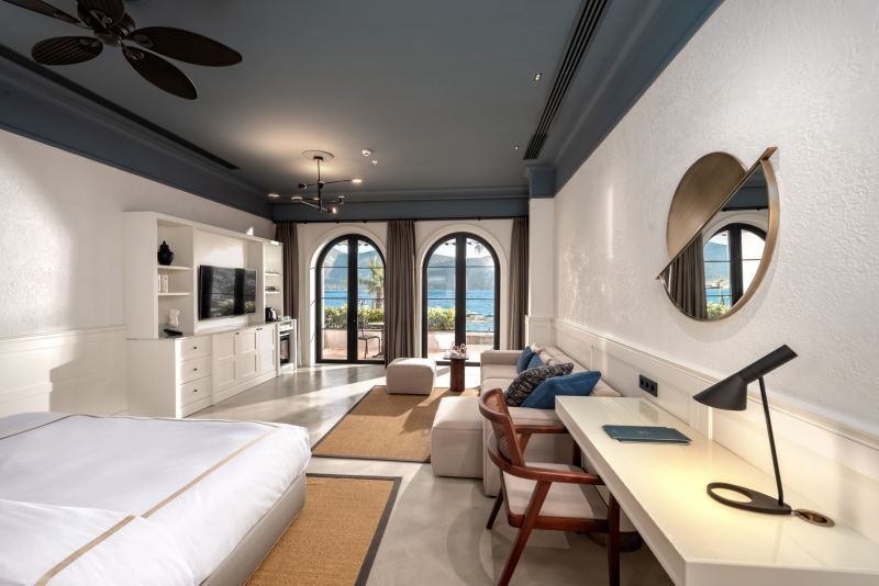 deluxe beachfront