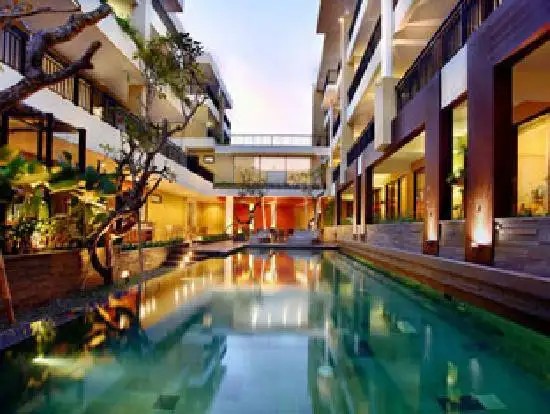 100 SUNSET 2 HOTEL